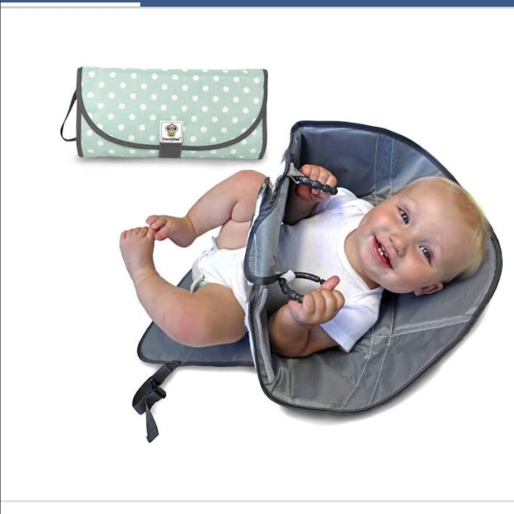 Like new, Snoofybee Changing Pad